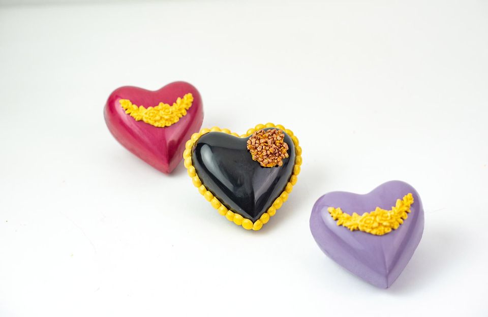 The luxury edible chocolates Secrettaart Newcastle Bakery Patisserie Sweet Gift