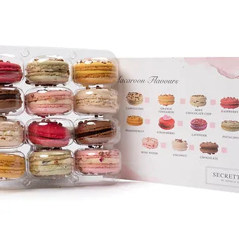 multi flavour macarons secrettaart