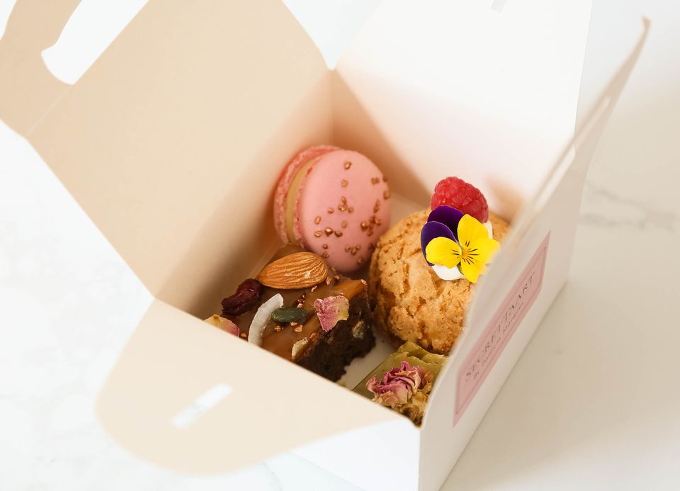 Secrettaart Bakery Macaron Gift Box with Tartelles, Macarons Chcocolates 